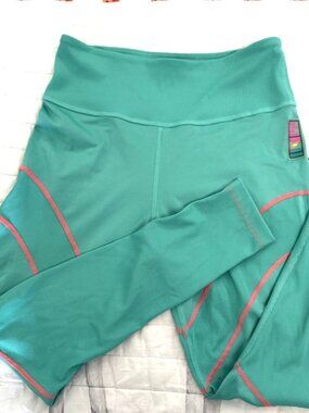 ZUMBA High Waisted Ankle Leggings Lovely Large